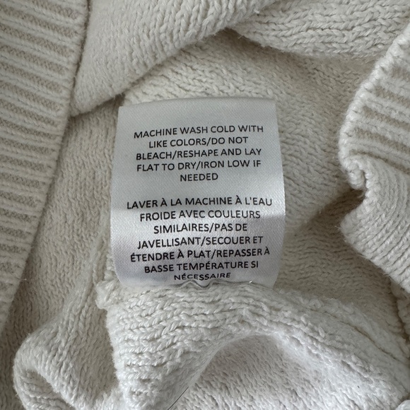 Carreli - Cream V-Neck Long Sleeves Knit - Picture 8 of 8